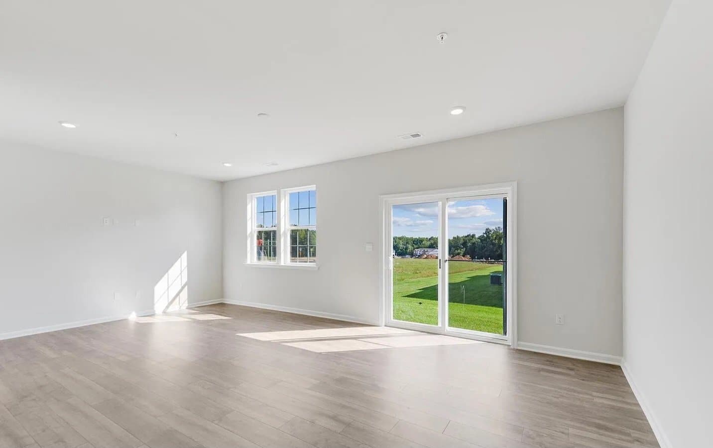 Building Photo - 1745 Lawder Cir
