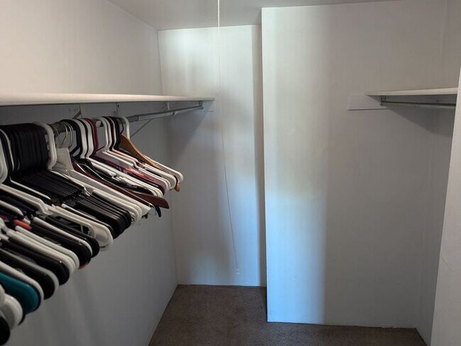 Building Photo - St. Charles Condo, Large Living Room, Private Pool, Storage, Balcony