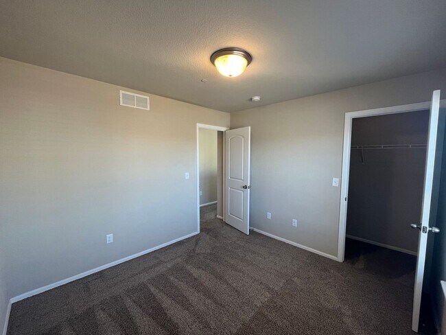 Building Photo - 5551 W 29th St