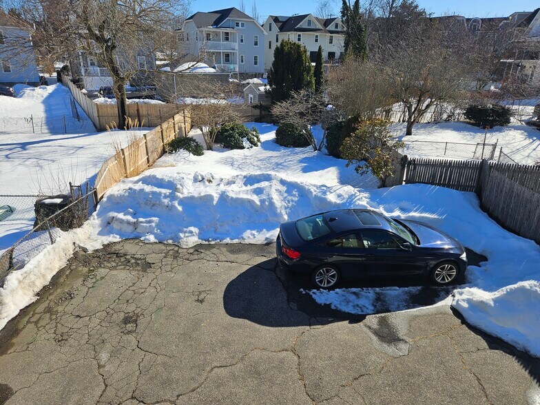 Building Photo - 66 California St