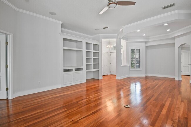 Building Photo - 299 N Ocean Trace Rd