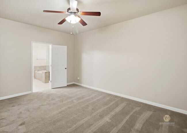 Building Photo - Welcome to this spacious two-story home located in the Enclave at Westover Hills on San Antonio's...