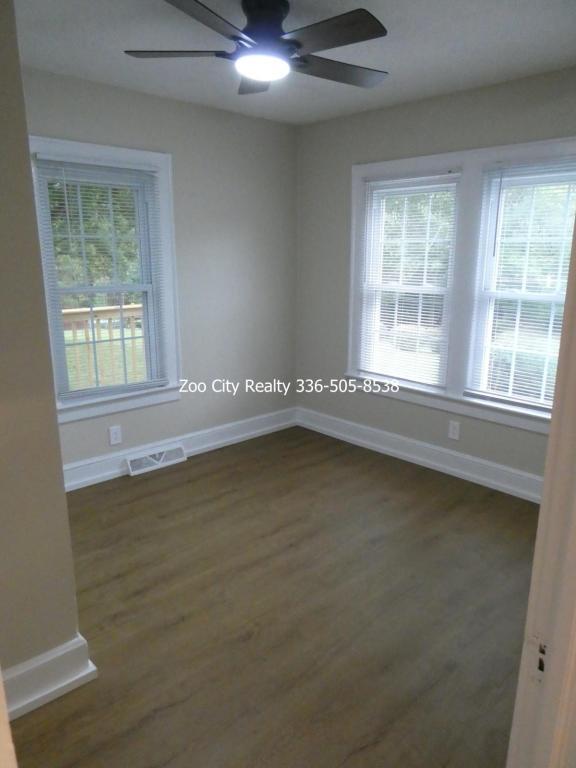 Building Photo - 589 McDermott St