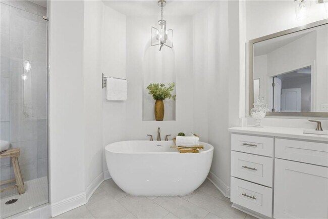 Building Photo - 110 Via Roma