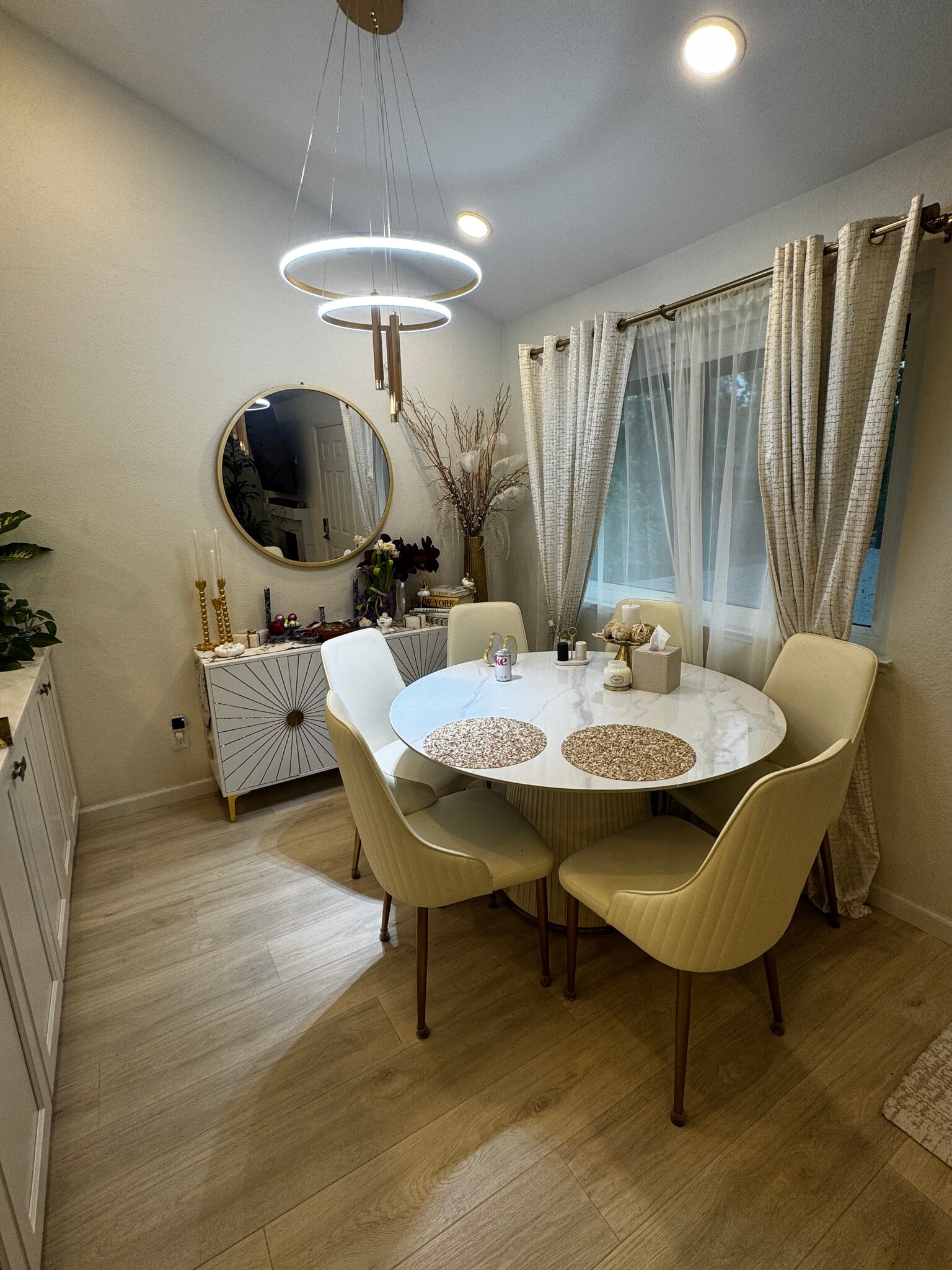 Building Photo - 2911 La Terrace Cir