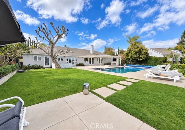 Building Photo - 16972 Oak View Dr