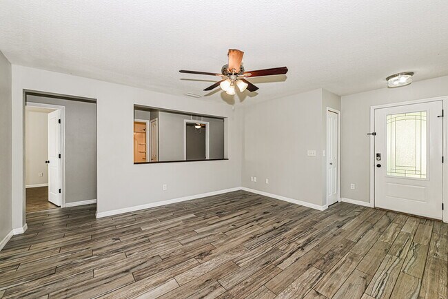 Building Photo - 168 Buck Run Way
