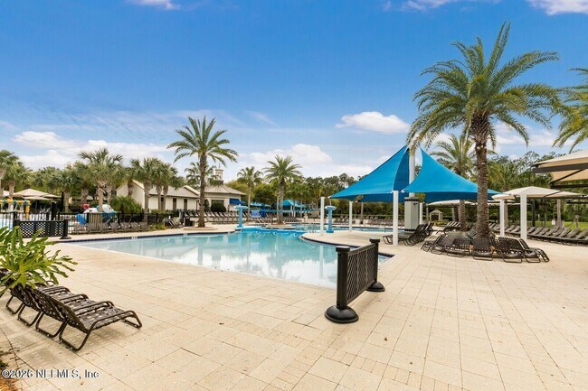 Building Photo - 156 Latham Dr