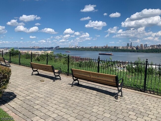 Building Photo - 7411 BLVD