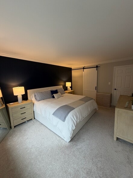 Building Photo - 7602 Lakeside Village Dr