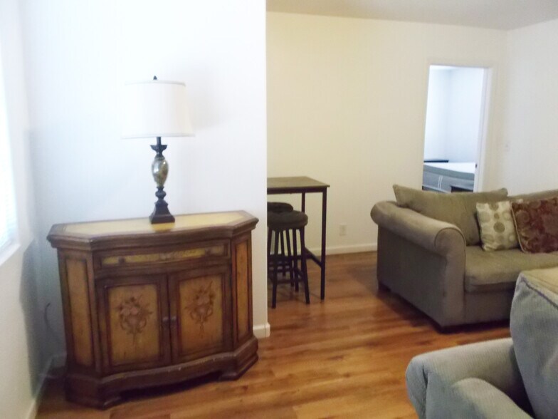 Living Room - 6225 Cedarwood Ave