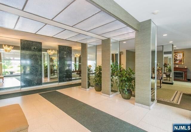 Building Photo - 301 Beech St