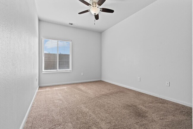 Building Photo - 11311 San Miniato Ave