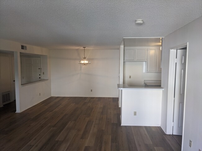 Dining room - 11672 Rochester Ave