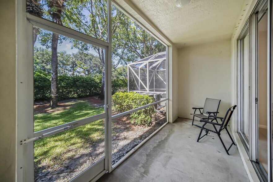 Building Photo - 9755 Porta Leona Ln