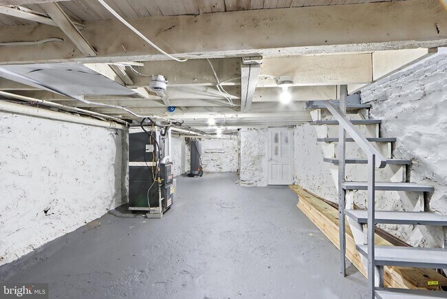 Building Photo - 1309 E Patapsco Ave