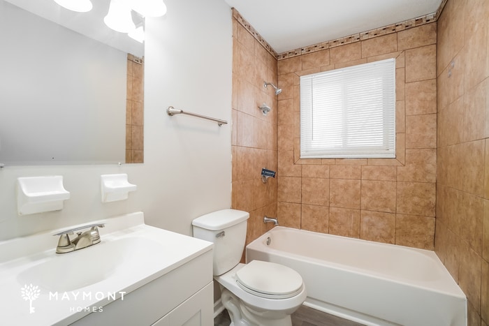 Building Photo - 3166 Valley Park Ave