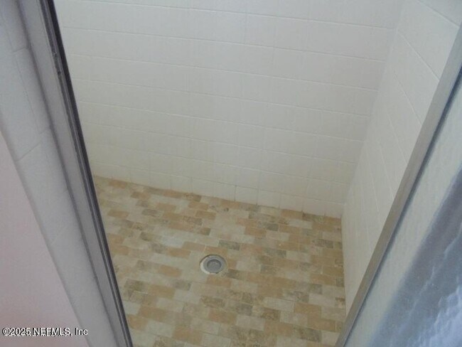 Building Photo - 12162 Millford Ln N