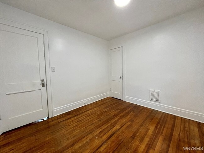 Building Photo - 434 23rd St