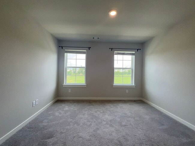 Building Photo - 2012 Hardwick Ln