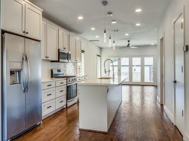 Building Photo - 6166 Llano Ave