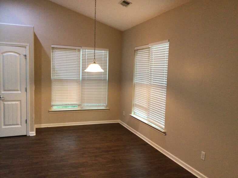 Building Photo - 26 Bay Willow Ct