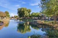 Building Photo - Modern Gilbert Lakeview Townhome in The Lakes at Annecy
