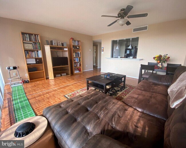 Building Photo - 6301 Stevenson Ave