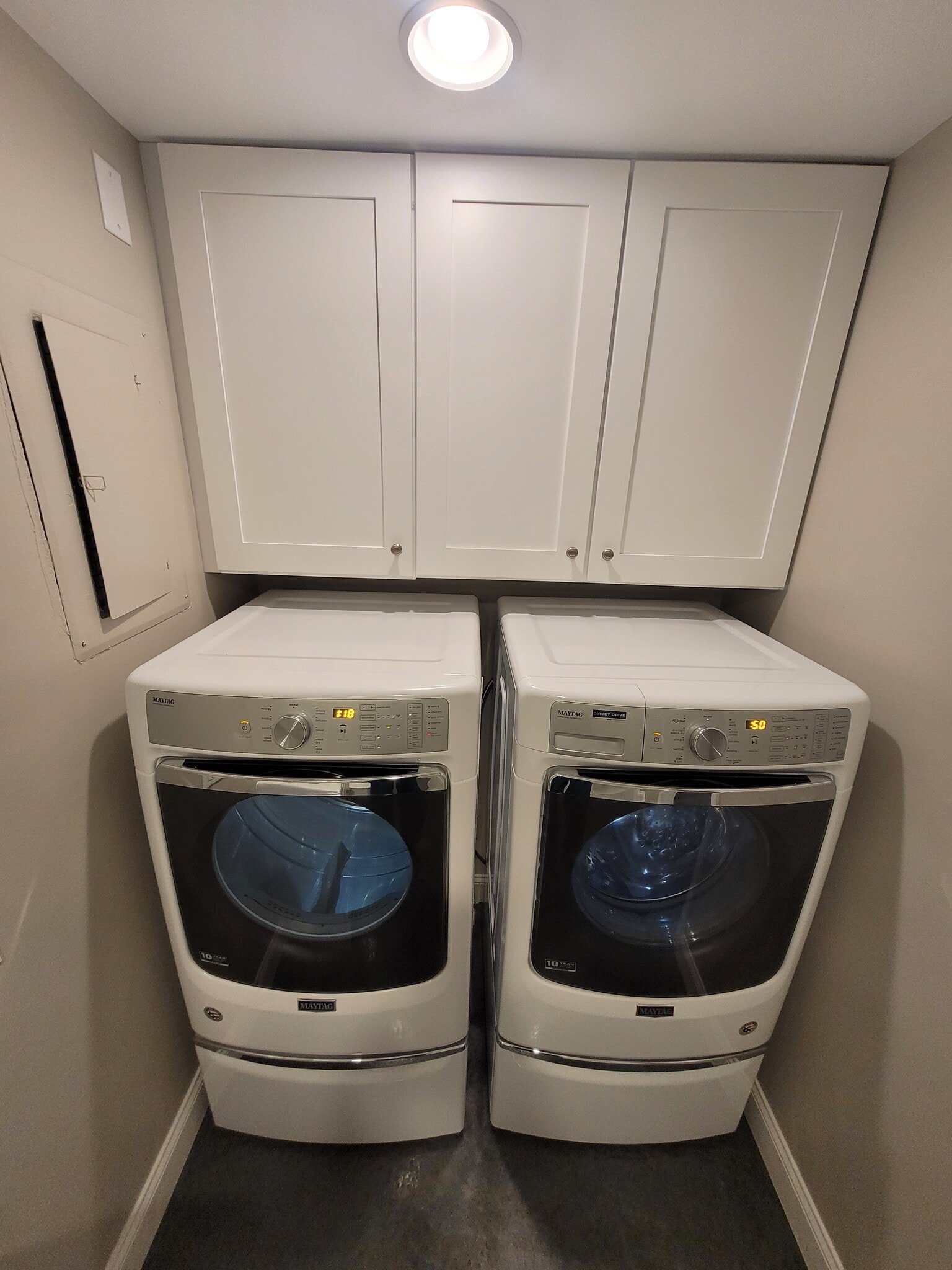 Laundry included - 10 Rolling Pines Dr