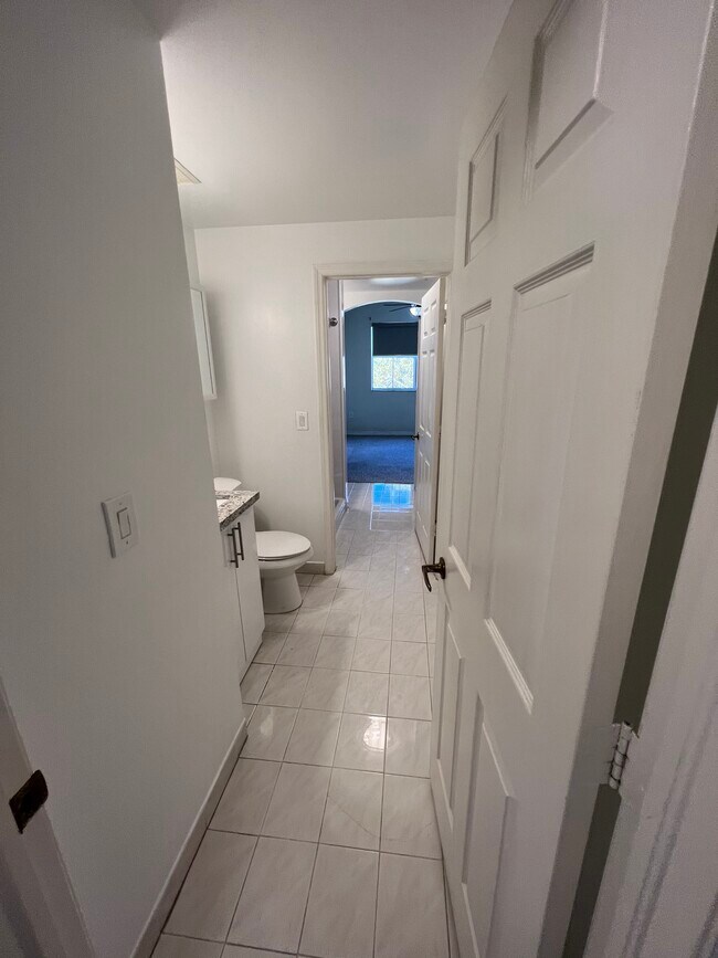 Building Photo - 6360 NW 114th Ave