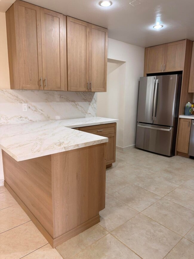 Building Photo - 7500 SW 98th Ct