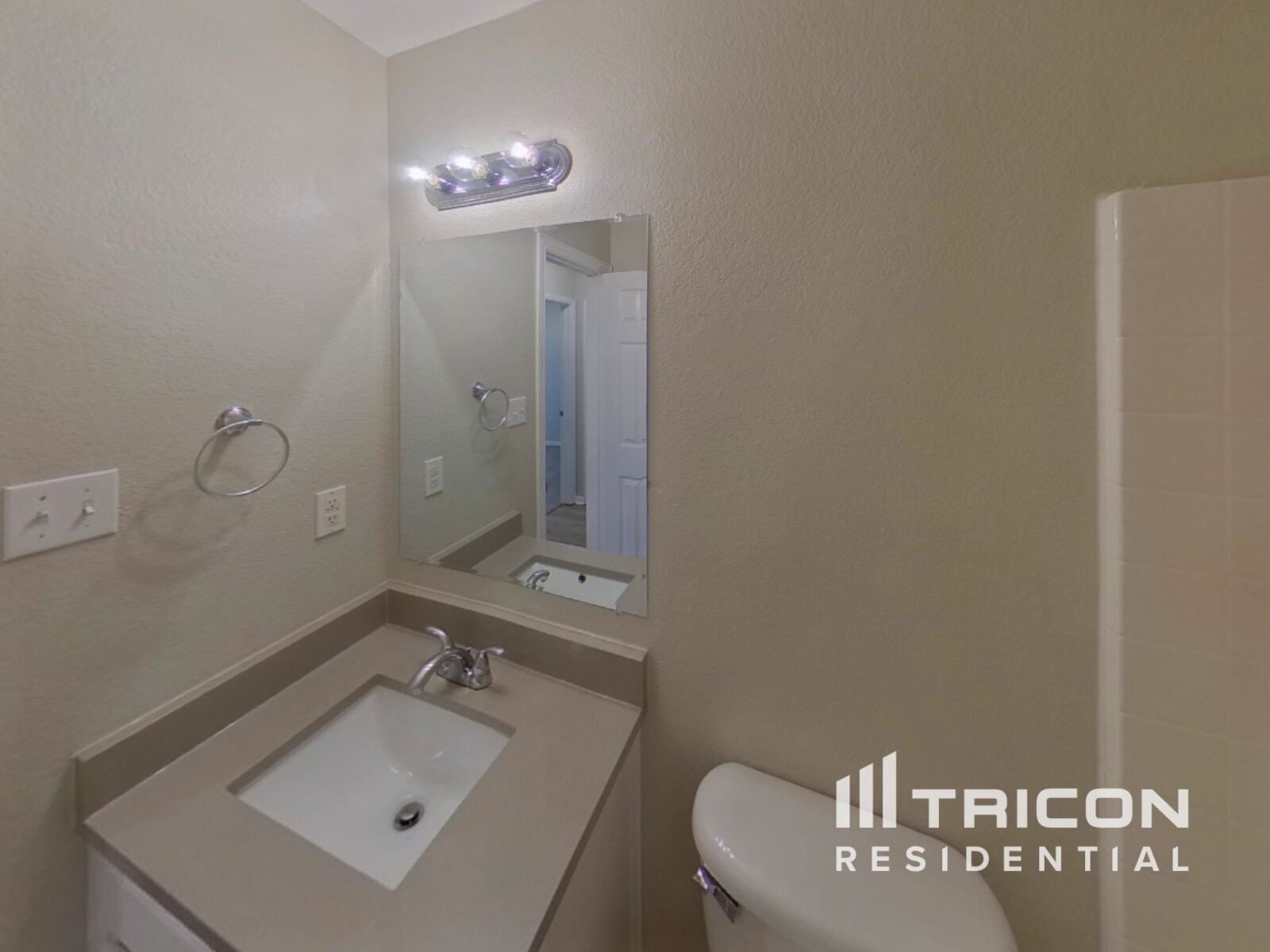 Building Photo - 604 Cumberland Dr