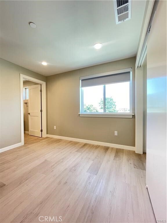 Building Photo - 4251 Live Oak Ave