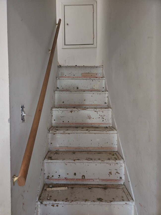 Building Photo - 714 23rd St N