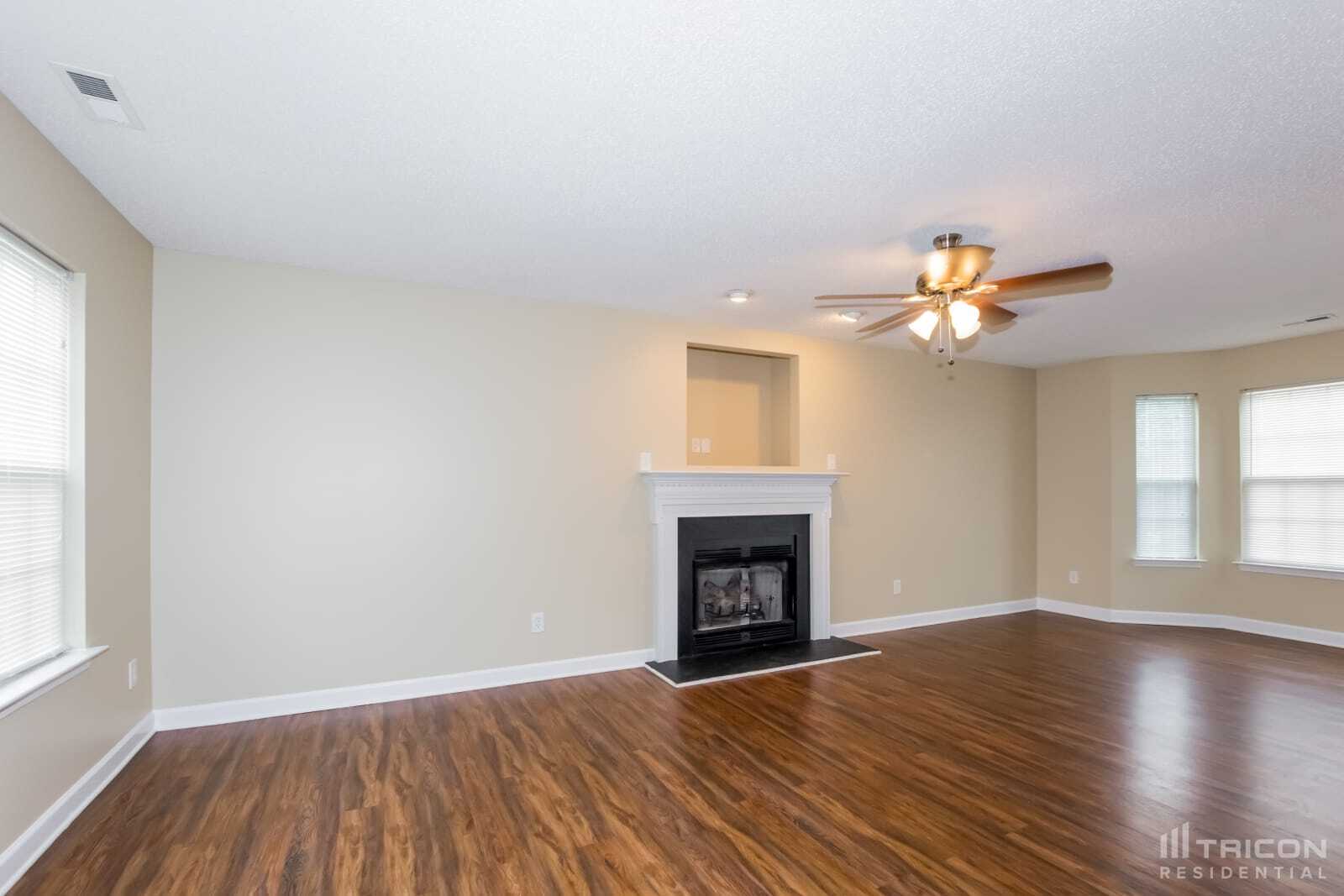 Building Photo - 11305 Silver Glen Ln