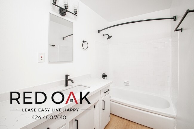 Building Photo - 7395 Emily Ln