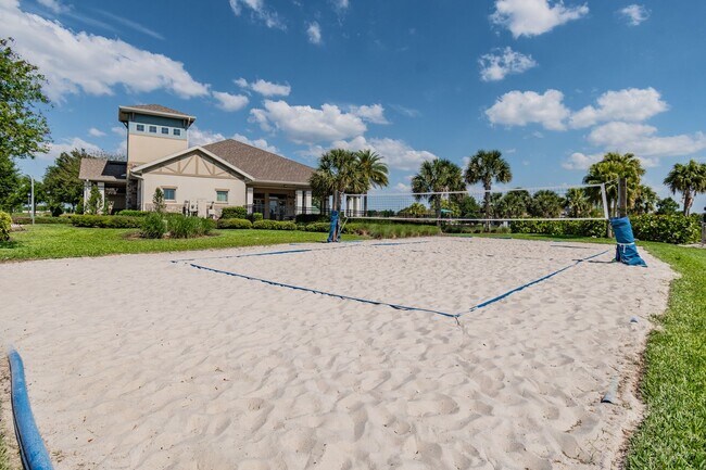 Building Photo - Resort Style Living! Stunning 3/2.5 Townhome in Waterleigh! Available April!