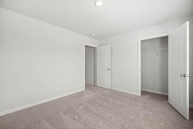 Building Photo - 424 Roebuck Pass