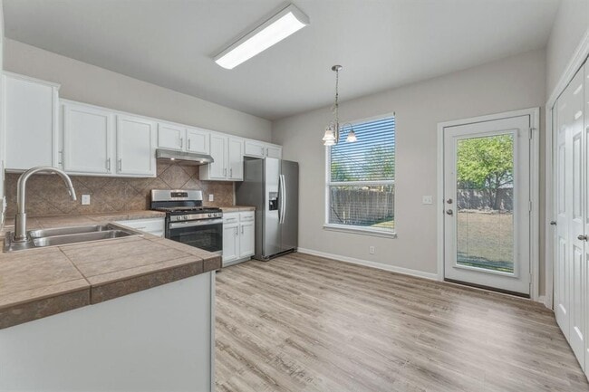 Building Photo - 10608 Plains Trail