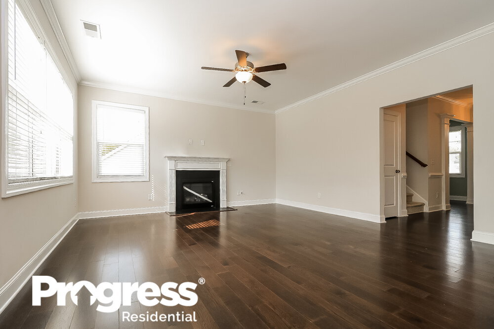 Building Photo - 190 Grey Hawk Dr