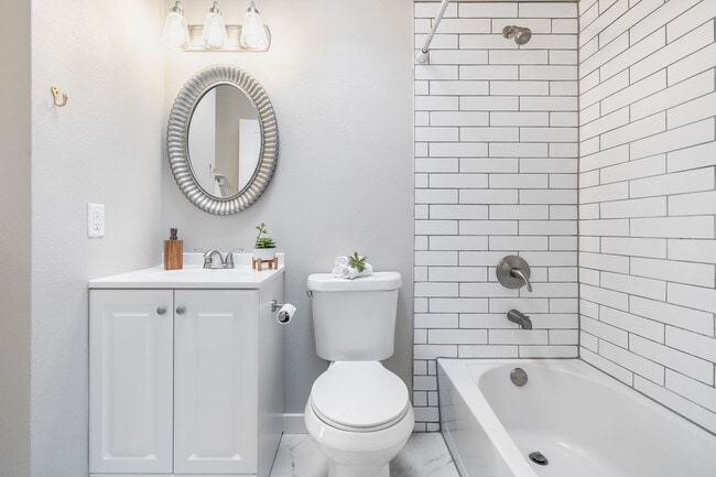 Building Photo - 7550 Churchwood Cir