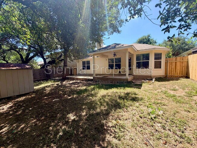 Building Photo - 1517 Hawk Dr