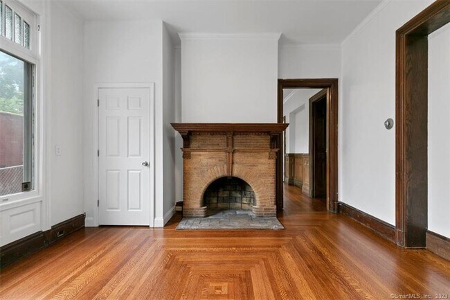 Building Photo - 131 Dwight St