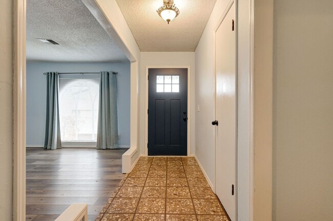 Building Photo - Welcome to your new home!