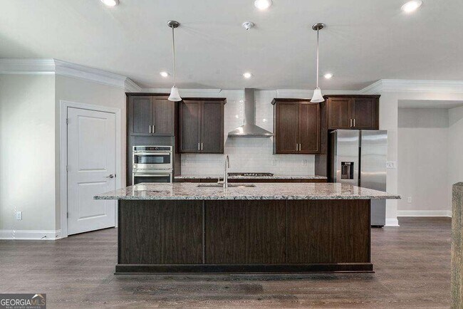 Building Photo - 1395 Harris Way S