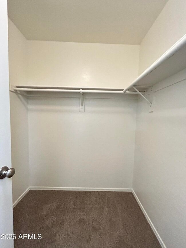 Building Photo - 3809 W Oregon Ave