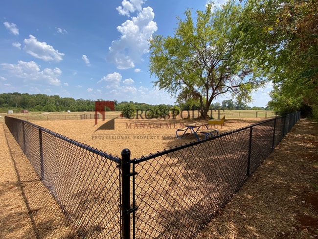 Building Photo - Luxury 3 Bedroom 2.5 Bath Townhome in Bullard, TX!