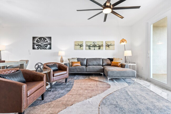 Building Photo - 605 Kemp St