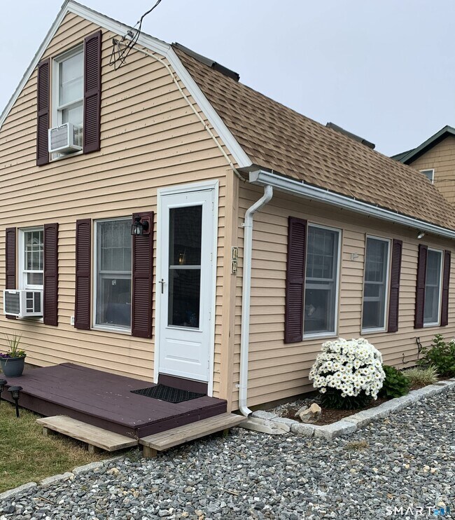 Building Photo - 42 Noble Ave