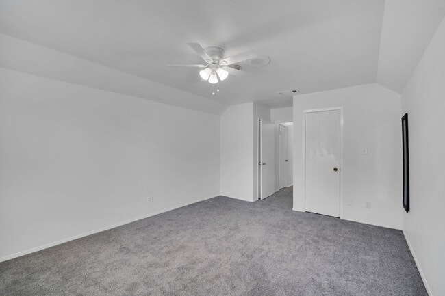 Building Photo - 2610 Cheyenne St